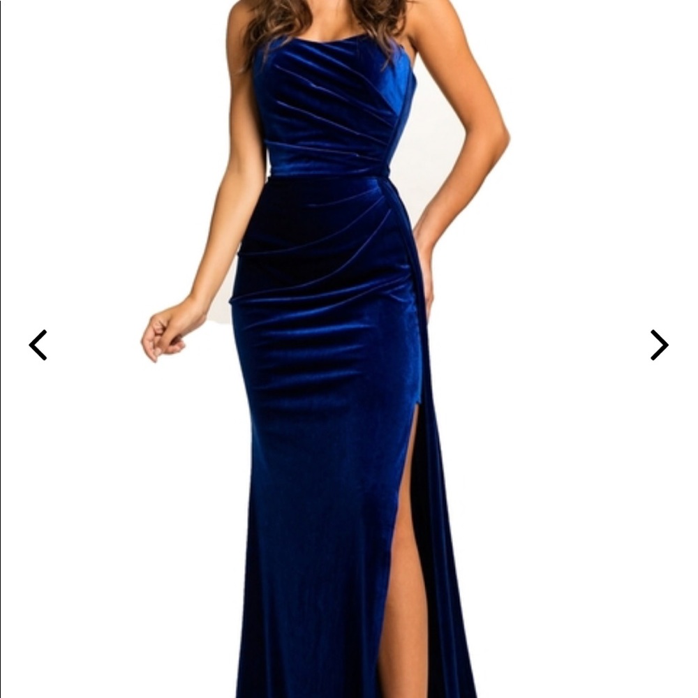 NWT JONATHAN KAYNE BLUE VELVET GOWN